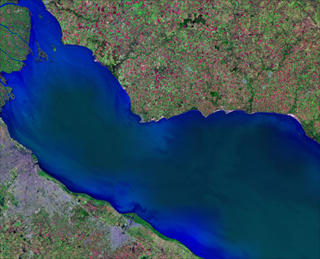 Satellite image of the Río de la Plata and the city of Buenos Aires