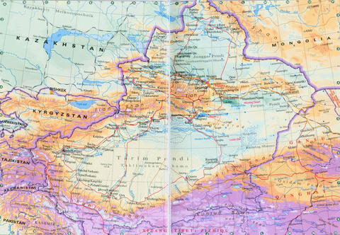 Mapa físico de Sinkiang