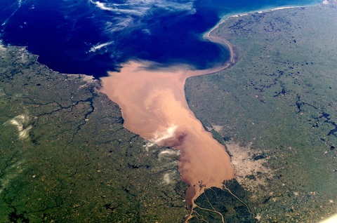 Photo of the Río de la Plata taken from satellite