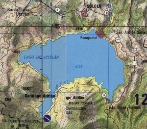 Lago Atitlán en el departamento de Sololá, Guatemala.