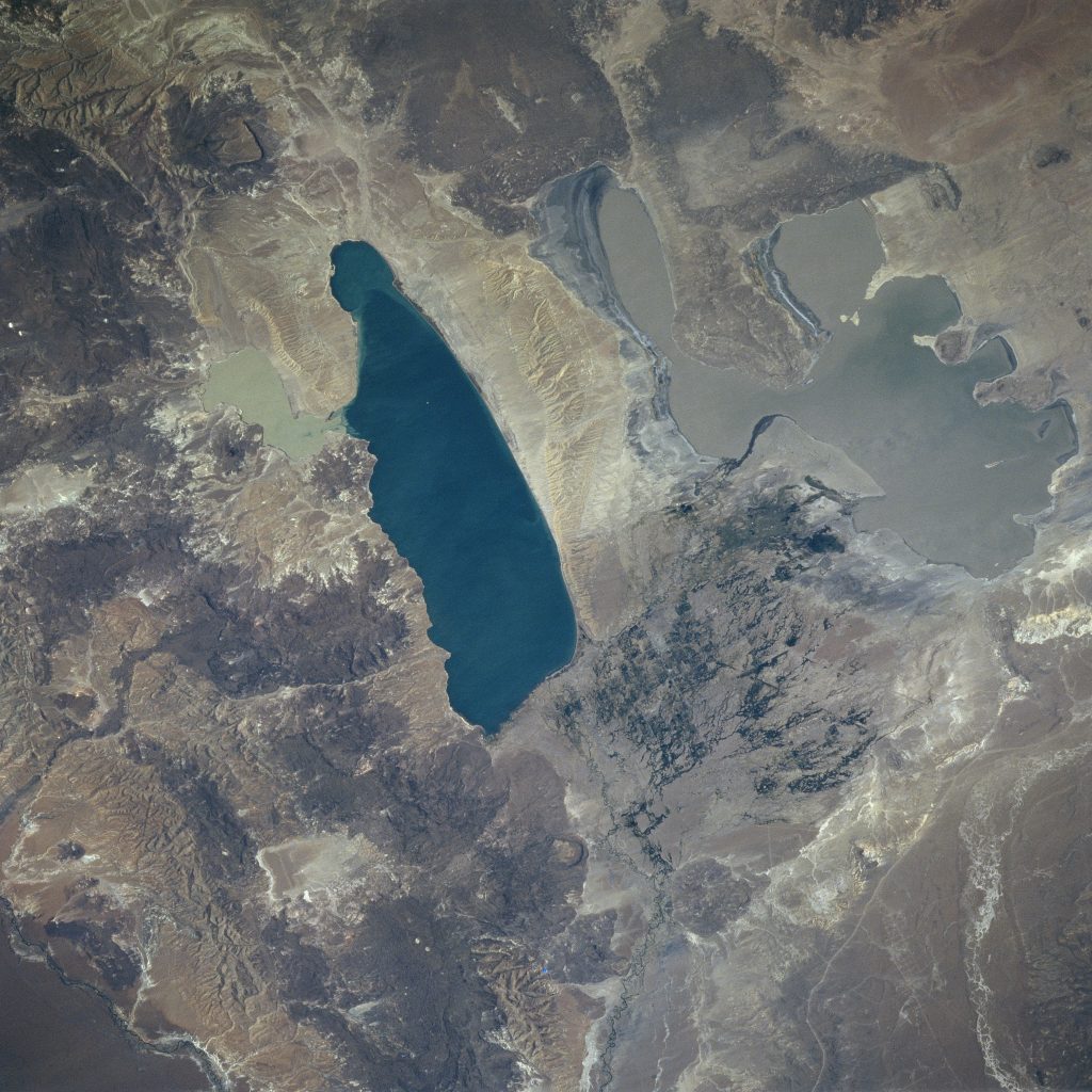 Lagos Musters y Colhué Huapi, provincia del Chubut.