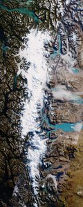 Vista satelital del campo de hielo sur en 2016.