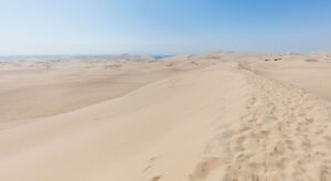 Dunas en el departamento de Ica, Perú.